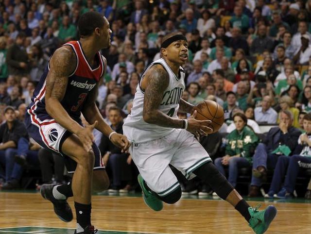 光着脚飞奔 光着脚飞奔